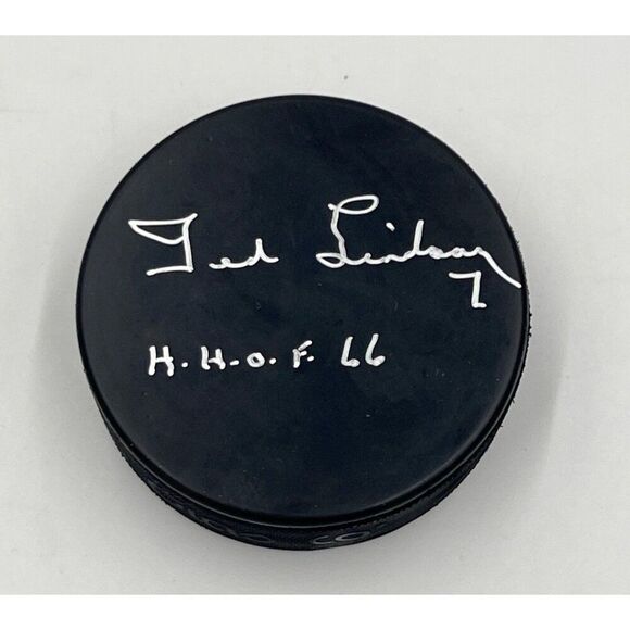 Ted Lindsay Signed Hockey Puck HHOF 66 Inscribed With Display Case - Picture 2 of 3